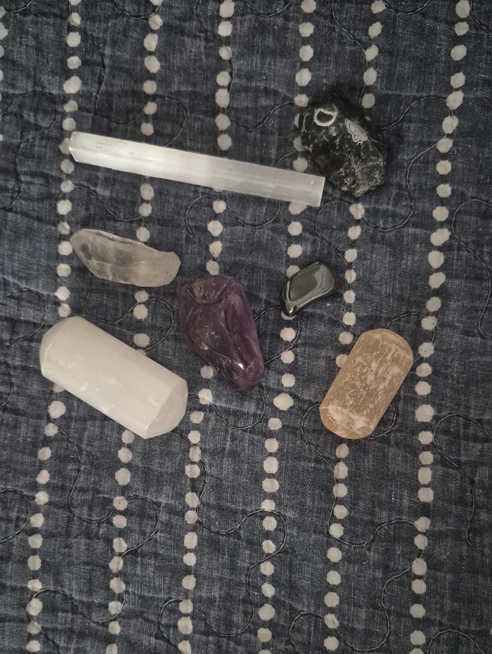 Assorted Healing Crystal Set - White, Purple, Black, Clear